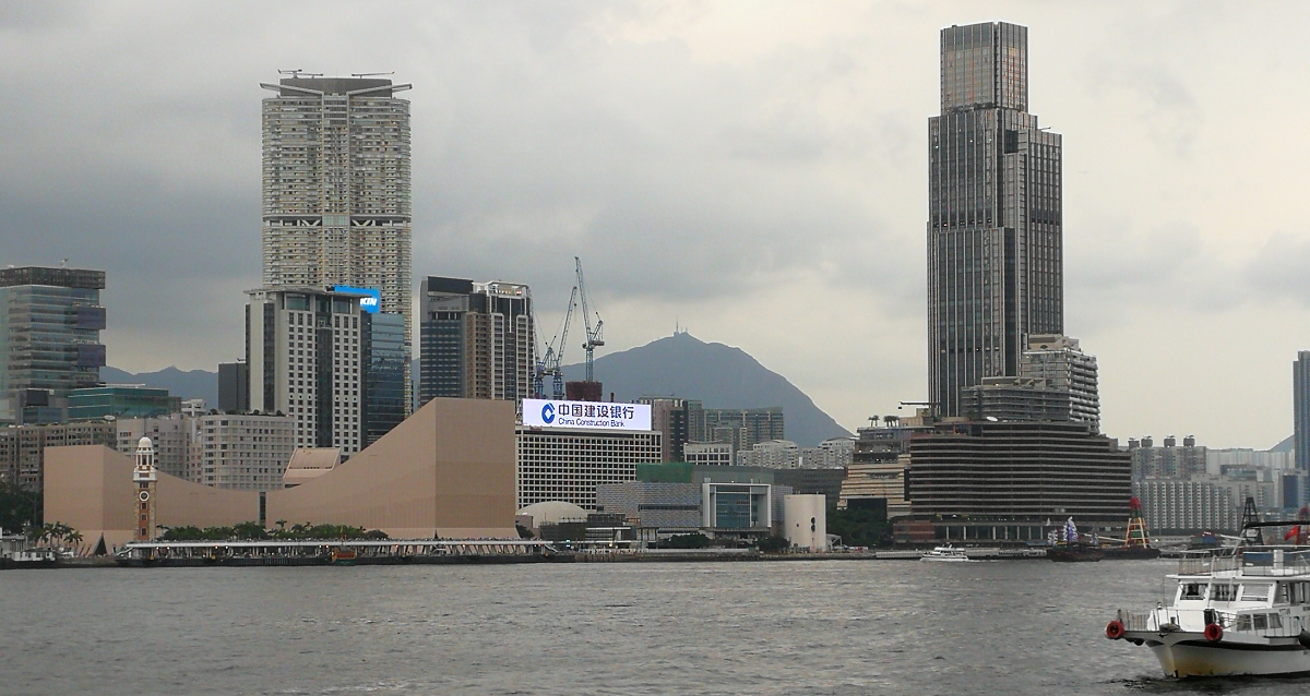 星空电竞显示知识锦集：如何做好户外LED显示屏的日常维护工作?